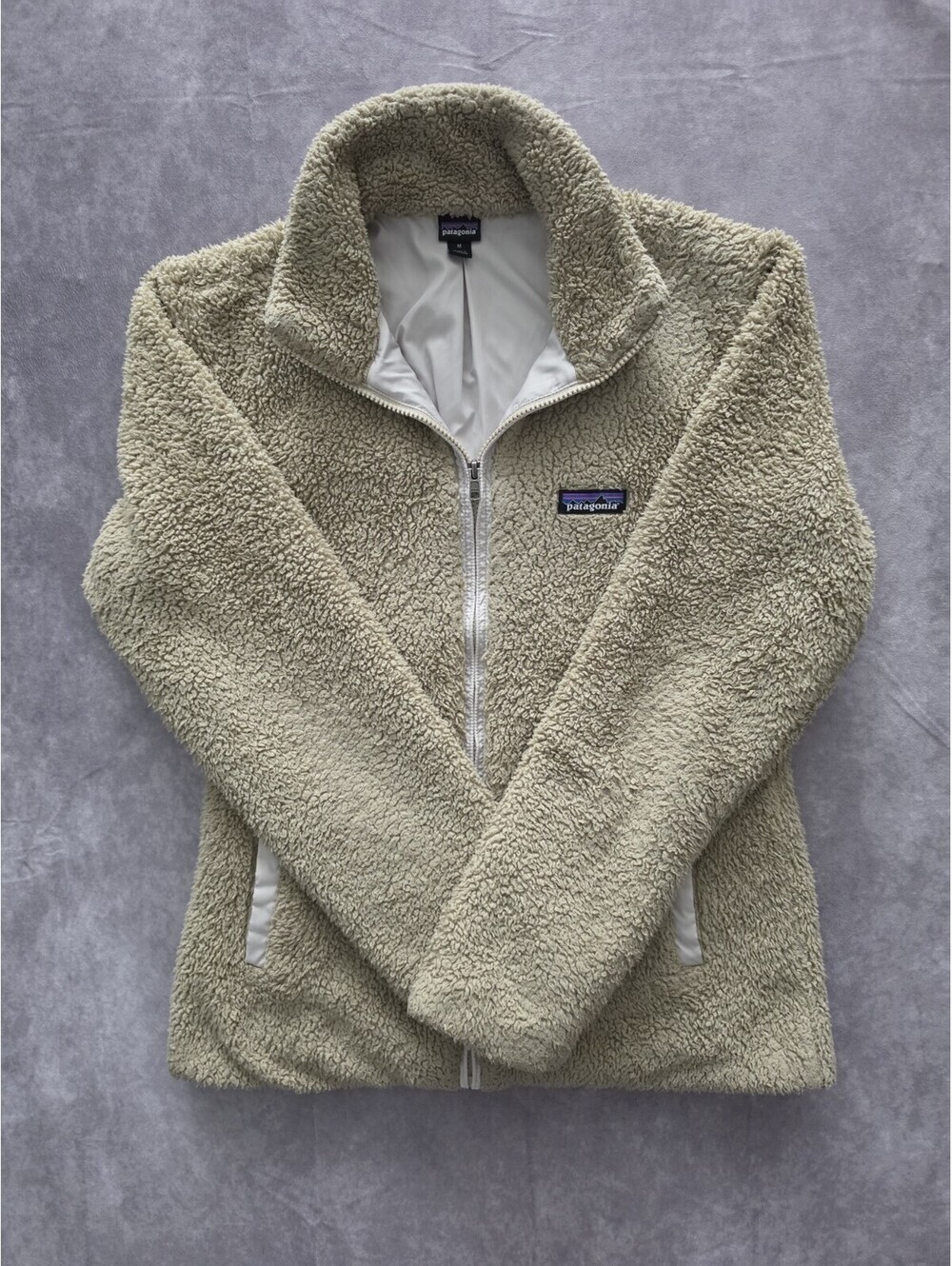 SKU0249 Patagonia Women’s Medium Retro Pile Fleece Jacket Beige Full Zip Sherpa